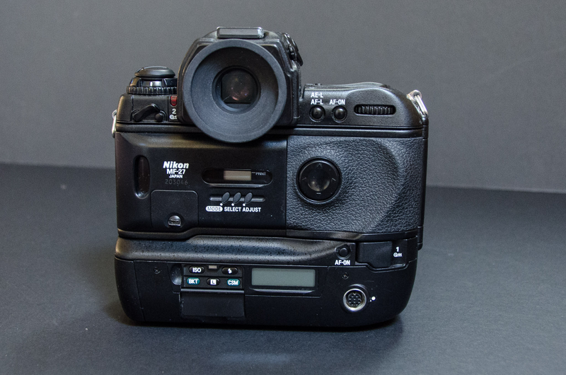 Illustration for article titled New Camera: Nikon F5 First Impressions